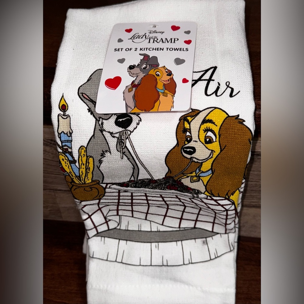Super Cute 🥰 Disney Lady And Tramp Set of 2 Kitchen Towels - NEW